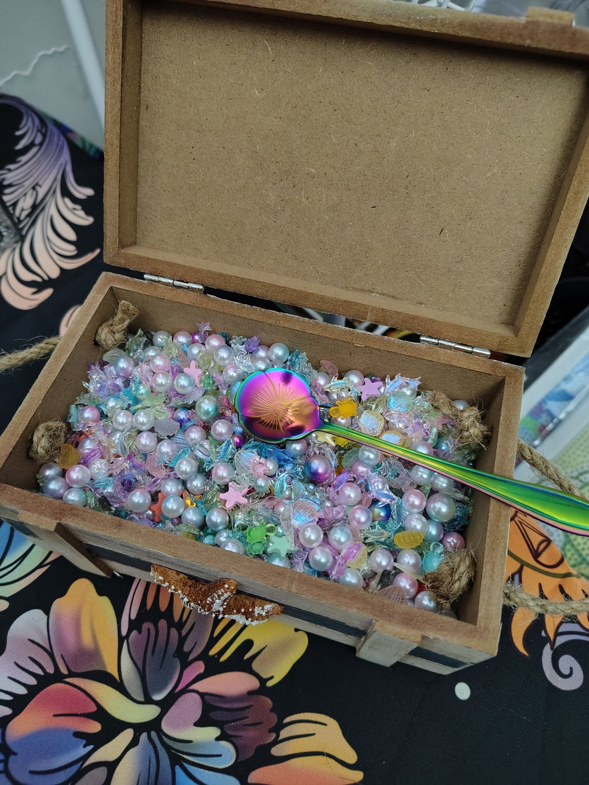 Themed Scoop